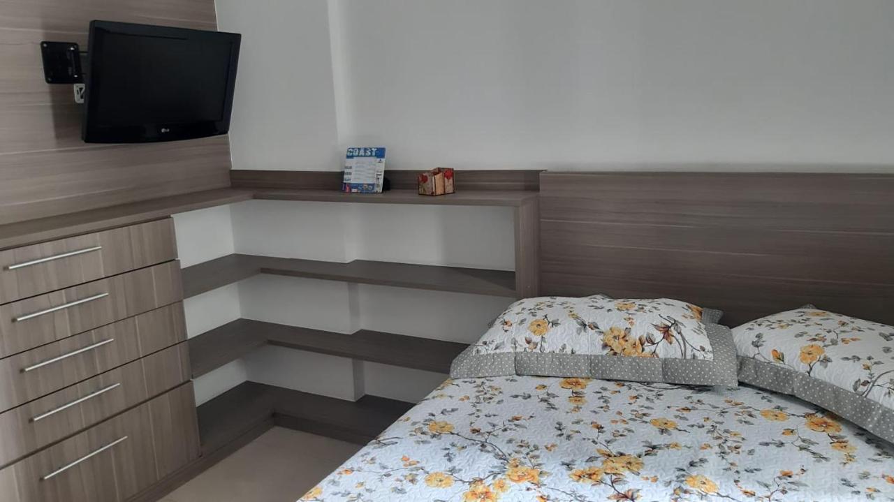 Flat Em Pitangueiras - Sacada Gourmet, 3 Dorms, Limpeza Diaria E Serv De Praia Lägenhet Guarujá Exteriör bild